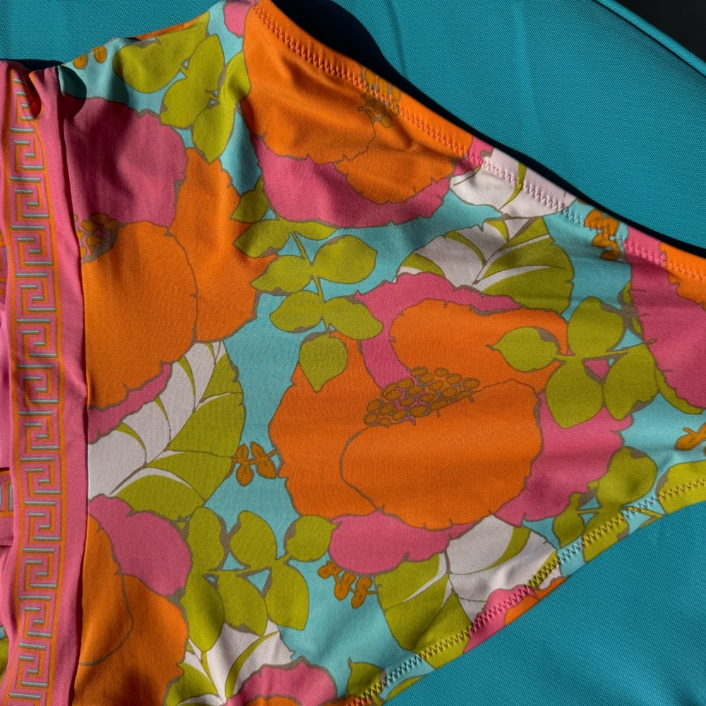 🪸Trina Turk worn twice needed 8 hand washed, fragrance free home🐠 - Picture 8 of 13